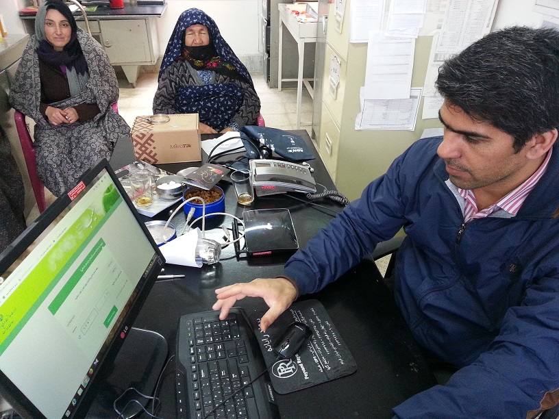 بررسی ارتباط اینترنت با تجهیزات جدید در خانه بهداشت حمید